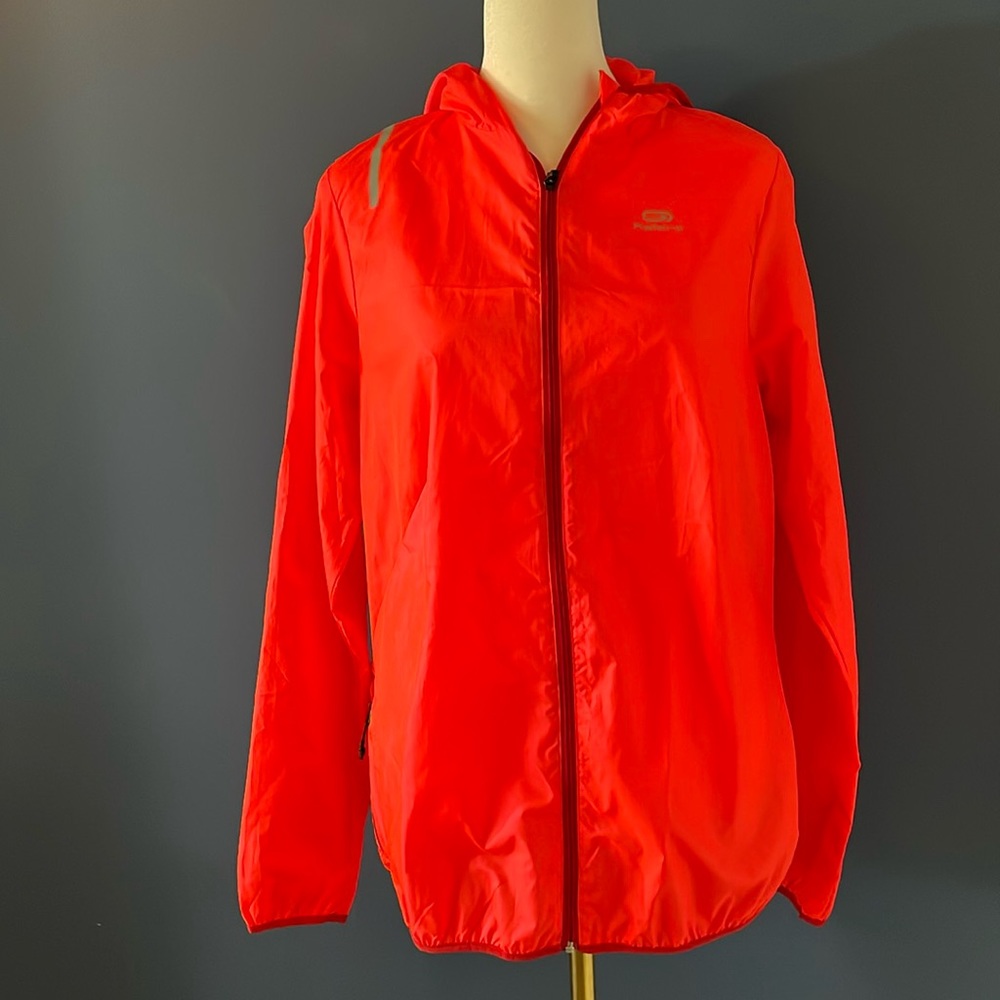 Decathlon- Kalenji Jacket, Run Wind, with Corail, environmentally friendly,